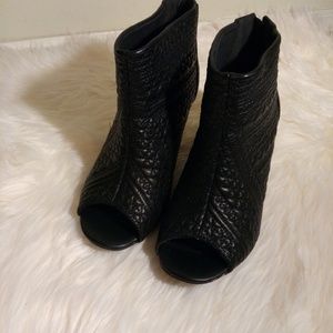Black Pattern Booties